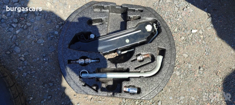 Крик ключ за гуми Seat Leon - 50лв, снимка 1