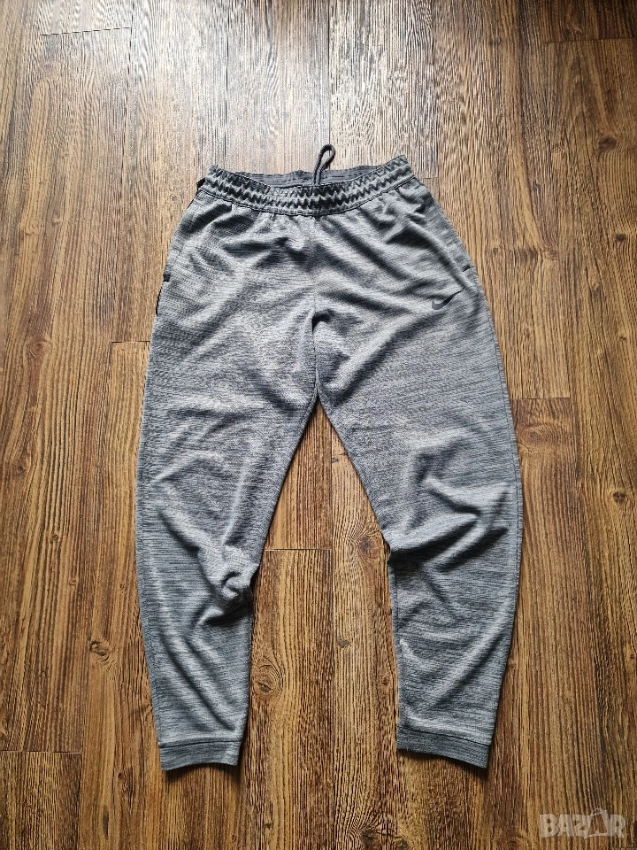 Страхотно мъжко спортно долнище NIKE размер M , снимка 1