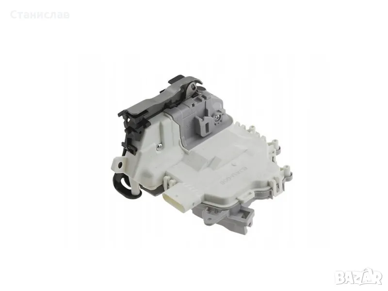 Audi Q3 8U Брава за задна дясна врата , снимка 1