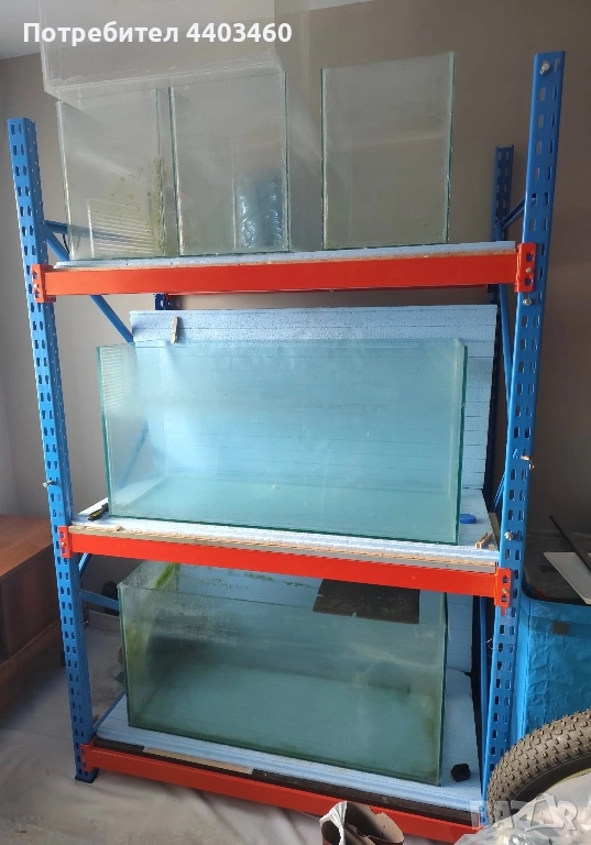 Складов стелаж с аквариуми, снимка 1