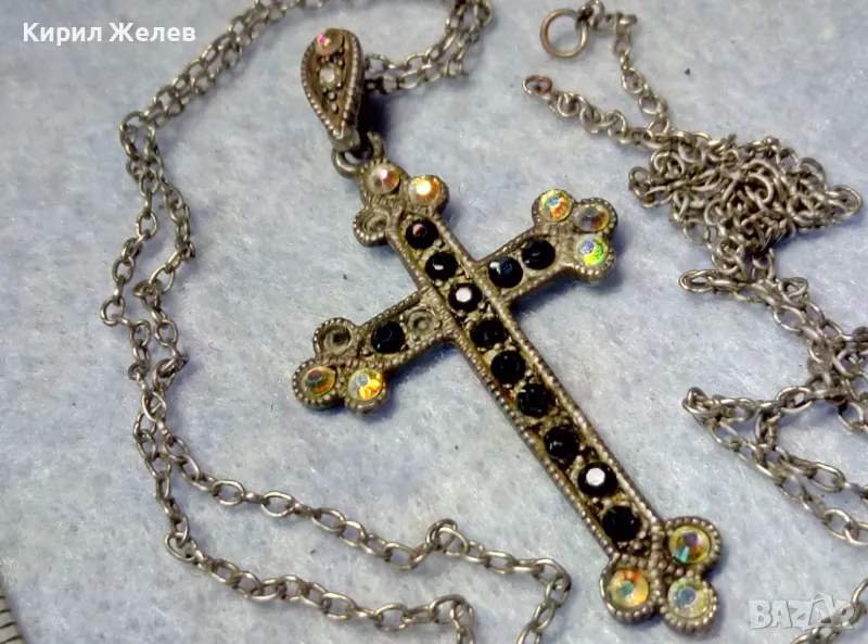 СТАР СРЕБЪРЕН КРЪСТ СРЕБРО 925 с ФАСЕТИРАНИ КРИСТАЛИ и СРЕБЪРНА ВЕРИЖКА с НУЖДА от ЗАКОПЧАЛКА 22266, снимка 1