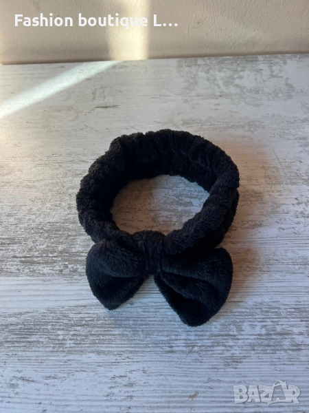 Черна пухена лента за глава с панделка подходяща за прибиране на косата за нанасяне на маска и крем , снимка 1