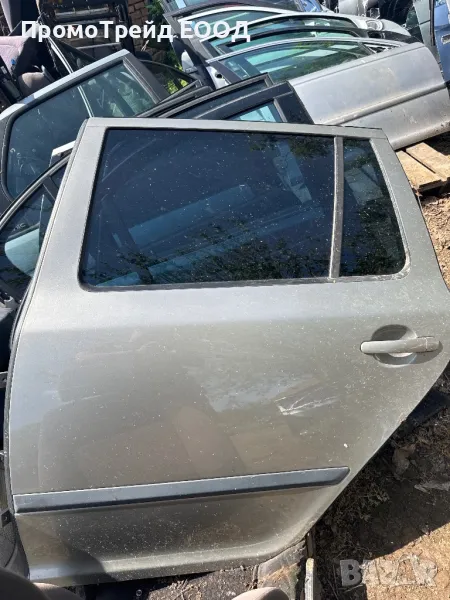 Задна лява сива врата Шкода Октавия 2 Скаут комби Skoda Octavia II 14082038, снимка 1