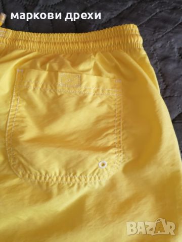 Hugo boss shorts L, снимка 3 - Къси панталони - 46059058