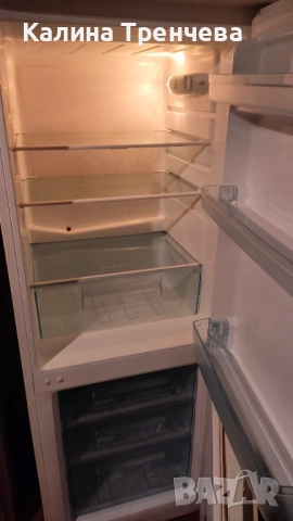 Хладилник с фризер CROWN, снимка 3 - Хладилници - 52511685