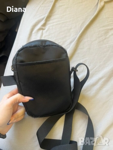 Nike чантичка, снимка 2 - Чанти - 53676573