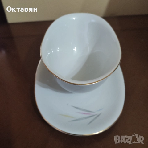 Порцеланова сосиера, снимка 2 - Сервизи - 53266241