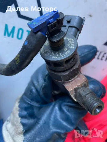 0445110800 дюза от Dacia Duster 2, 1.5 DCI 116 кс., 4x4 двигател K9K874, 6 ск., 54 000 km, 2019 г., снимка 2 - Части - 49085389