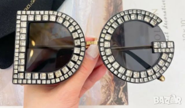 Модни слънчеви дамски очила с форма на стъклата, снимка 1 - Слънчеви и диоптрични очила - 45733993