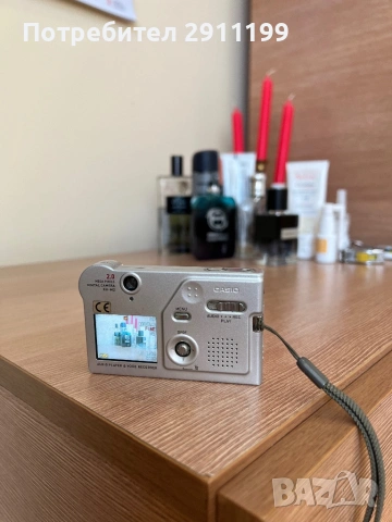 Фотоапарат Casio Exilim Wearable Card Camera 2,0 Mp, снимка 4 - Фотоапарати - 53812807