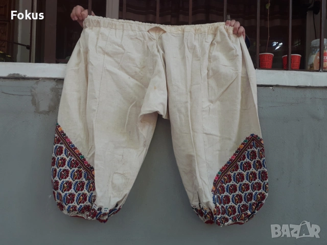 Стари дамски кенарени гащи за народна носия