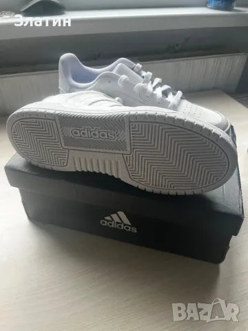 Маратонки adidas 44 номер, снимка 3 - Маратонки - 47219125