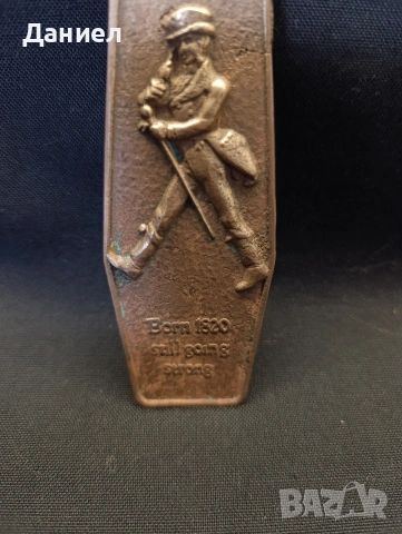 Рядка отварачка Johnnie Walker , снимка 2 - Антикварни и старинни предмети - 53136257