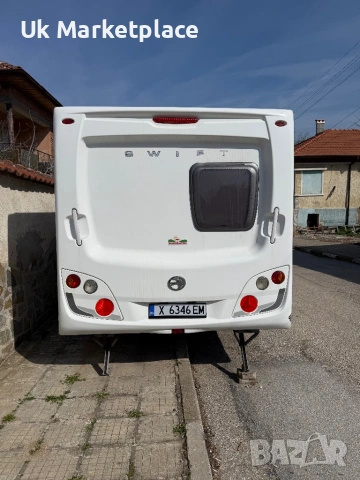 Каравана Swift Charisma 230, снимка 14 - Каравани и кемпери - 52115274