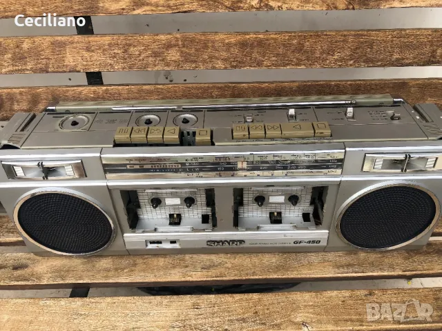 Радиокасетофон Sharp GF 450 -за Донор или части!