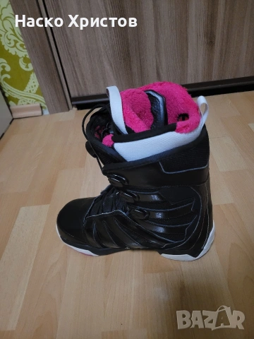 Обувки за сноуборд Salomon 42 номер, снимка 4 - Зимни спортове - 53560132