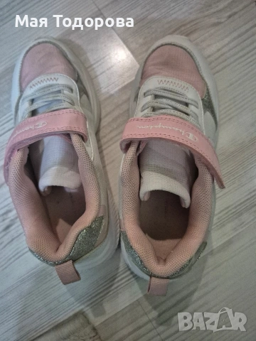 маратонки за момиче 32 номер+ подарък други маратонки , снимка 8 - Детски маратонки - 52184310