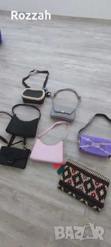 Дамски чанти в различни цветове 