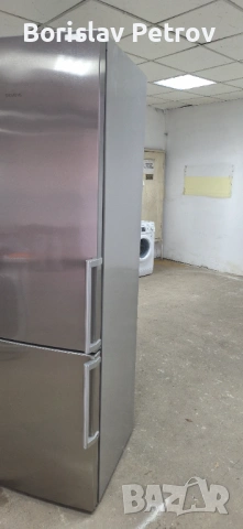 Хладилник с долен фризер Сименс А+++ 70см широк, снимка 9 - Хладилници - 54162601