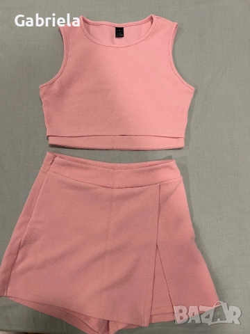 Продавам дамски дрехи 