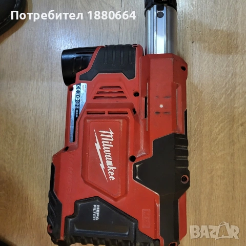 Прахоуловител (прахосмукачка) MILWAUKEE 12V, снимка 3 - Други инструменти - 54202799