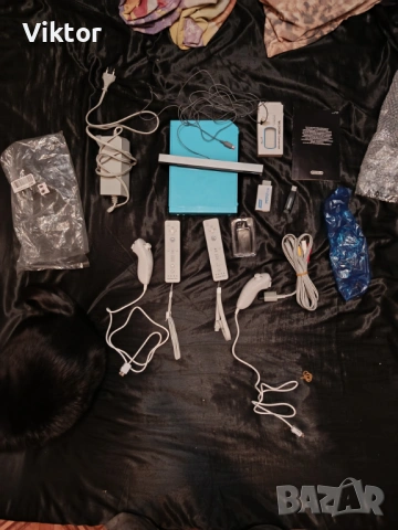 Nintendo Wii синьо + 2 контролера + 2 nunchuk + 21 игри + HDMI