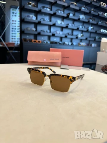 очила с черен обикновен калъф с ув защита ray ban miu miu , снимка 3 - Слънчеви и диоптрични очила - 50731613