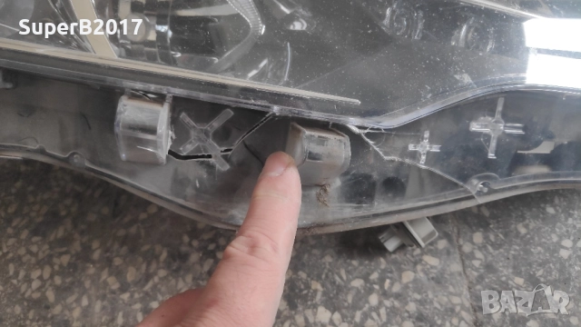 Продавам - оригинални ляв и десен фар за Тойота Корола 2017 г. за части, снимка 9 - Части - 51980593