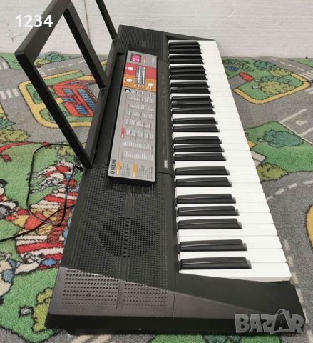 Синтезатор клавир YAMAHA PSR-F50 пиано с 5 октави, снимка 2 - Синтезатори - 46332407