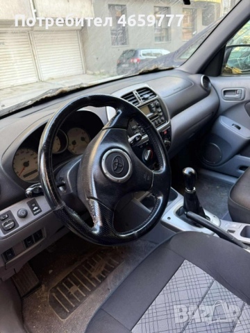 Toyota Rav4, снимка 4 - Автомобили и джипове - 52525760