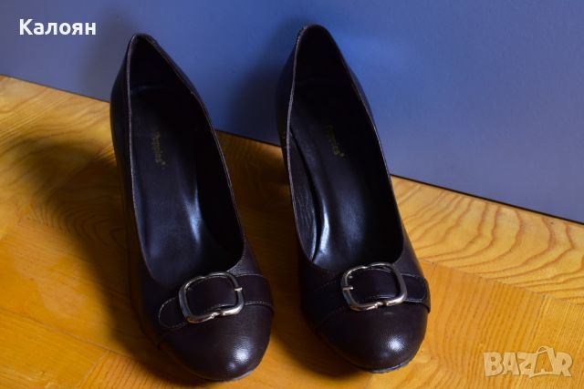 Дамски кожени обувки на ток Hush Puppies, снимка 1 - Дамски ежедневни обувки - 46101840