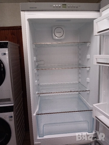 Иноксов комбиниран хладилник с фризер Liebherr с 2 години гаранция!, снимка 5 - Хладилници - 53039543