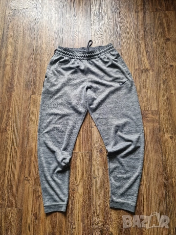 Страхотно мъжко спортно долнище NIKE размер M 