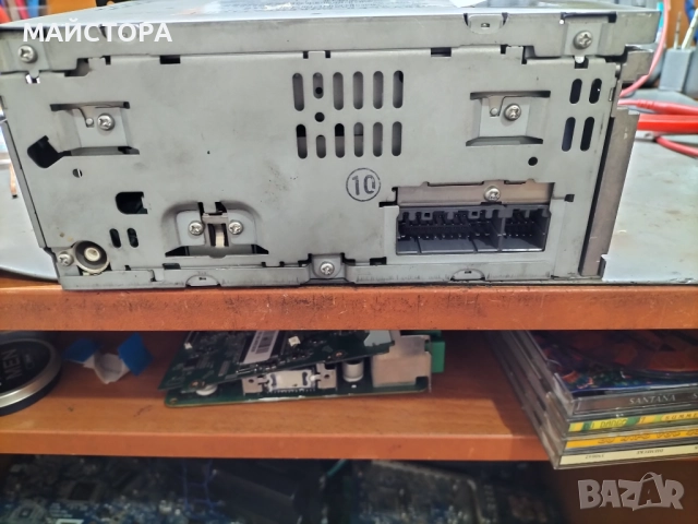 CHRYSLER RADIO 6 CD PLAYER, снимка 8 - Аксесоари и консумативи - 52748101