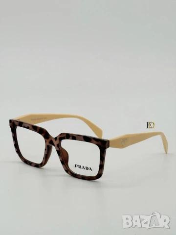 очила с калъф prada , снимка 4 - Слънчеви и диоптрични очила - 50694850