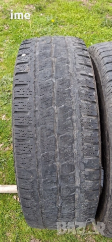 2бр. зимни бусови гуми 225/70R15C 8PR Toyo Observe 112/110S . DOT 3422. 4.5мм. дълбочина...., снимка 6 - Гуми и джанти - 53904303