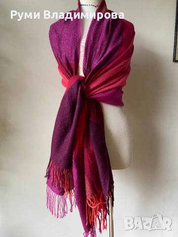 Шарен, кариран шал Тumi, от 100 % baby alpaca , снимка 4 - Шалове - 47516332