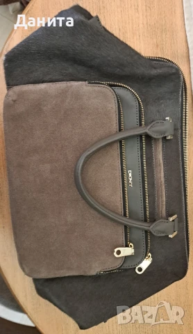 Дамска чанта DKNY, Leather,2015, снимка 2 - Чанти - 51115348