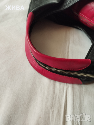 ЕСТЕСТВЕНА КОЖА на MOSCHINO голяма дамска чанта в черно и червено, снимка 4 - Чанти - 44975591