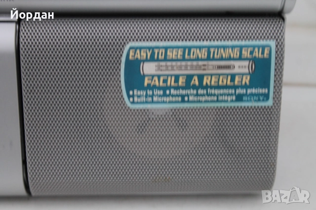 Радио касетофон ''Sony CFM 20L'', снимка 3 - Радиокасетофони, транзистори - 52367439