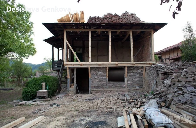 Продава къща за ремонт , снимка 3 - Къщи - 53244464