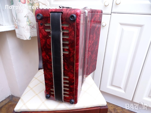 Акордеон Велтмайстер Стела 60 баса, снимка 11 - Акордеони - 52606582