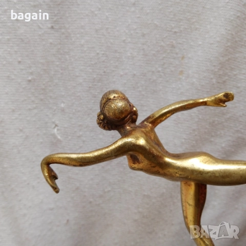 Бронзова статуя с позлата. Арт Деко., снимка 2 - Антикварни и старинни предмети - 52919893