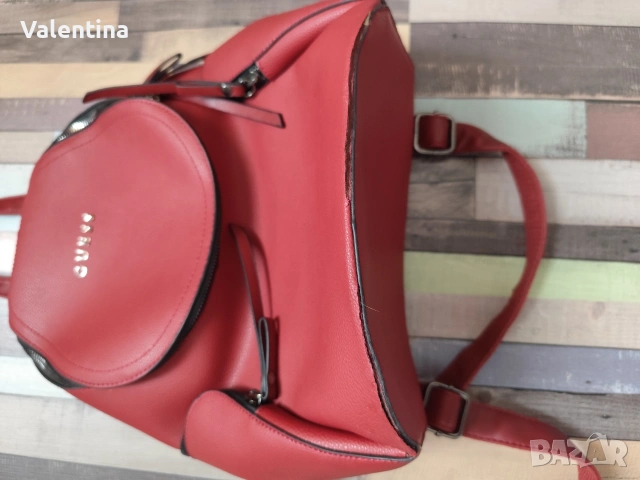 Червена кожена раница , снимка 2 - Раници - 53019213
