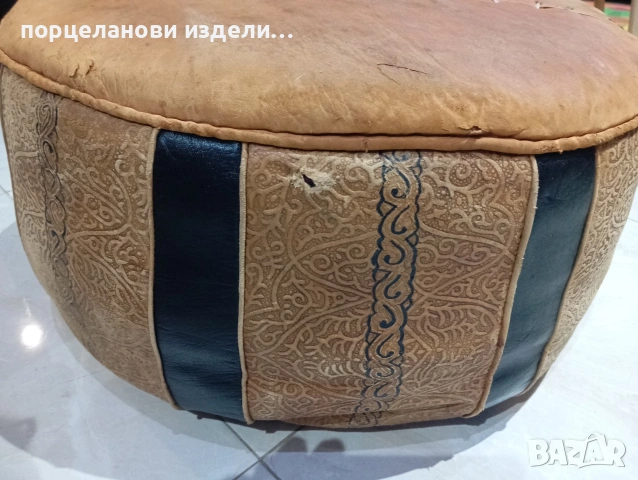 Автентичен марокански пуф табуретка ръчно изработен от естествена кожа , снимка 14 - Антикварни и старинни предмети - 53976352