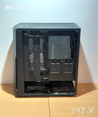 Компютърна кутия MEGAPORT, снимка 5 - Захранвания и кутии - 53061096