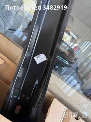 Праг ляв за Audi Q3 номер 8U0809847, снимка 4 - Части - 52815047