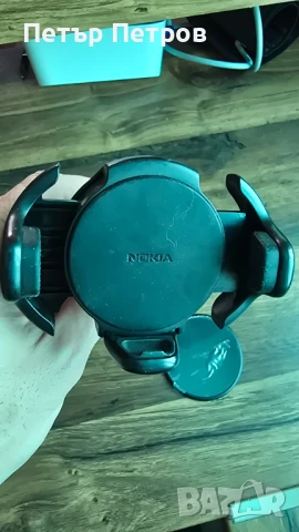 Стойка за автомобил за смартфон Nokia оргинална., снимка 2 - Зарядни за кола - 51122132