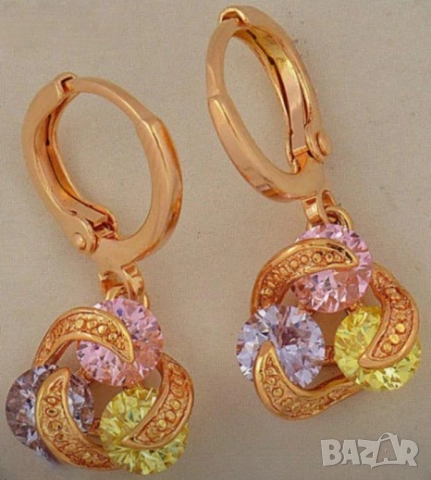 Атрактивни висящи обеци 9к попълнено злато с нежни цирконии 15 лв.