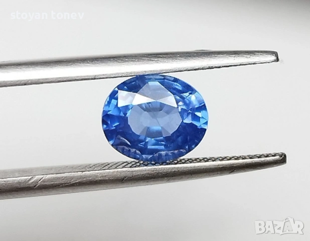  Красив ярък цейлонски сапфир с метличинено син цвят 1,28 карата! Сертификат!, снимка 3 - Други - 54197285